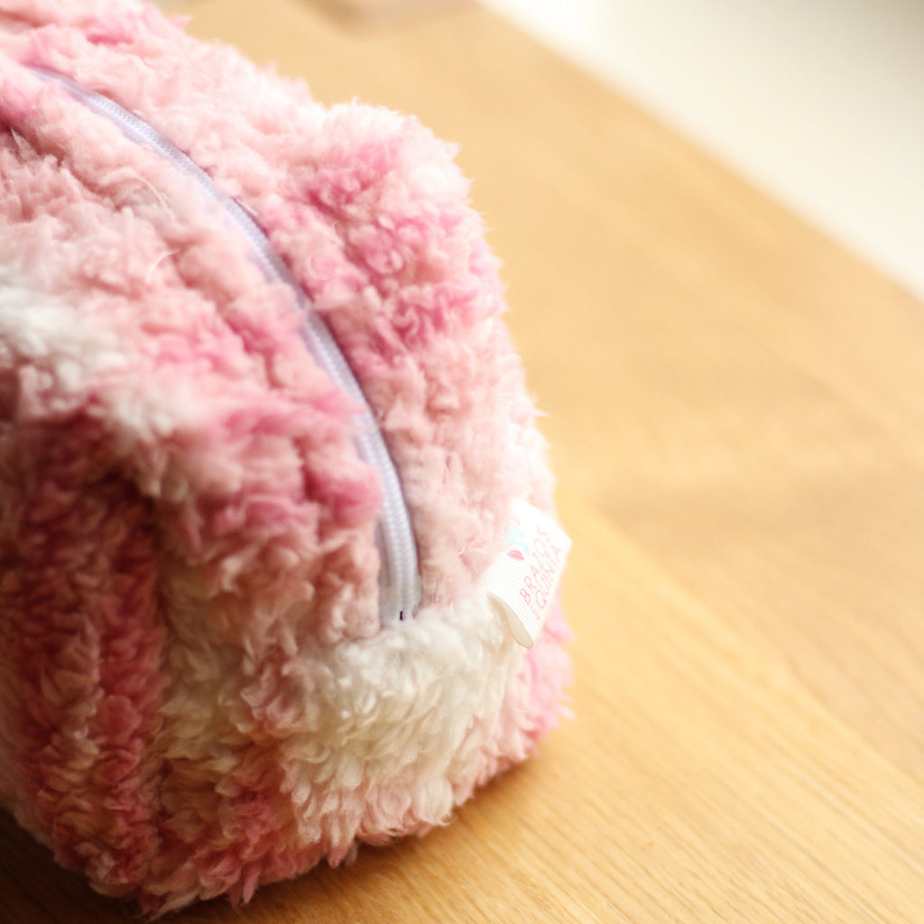 Sweetheart Pouch